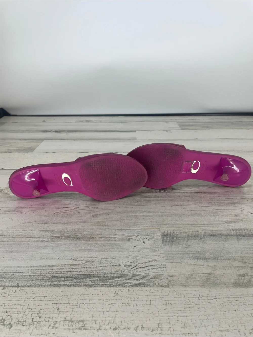 VTG Y2K Coach SCRIBBLE Signature Jelly Pink Kitten Heel Slip On Sandals Size 7.5 - Picture 5 of 6